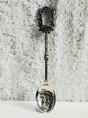 2/$12 Vintage 5" S.P. Noel Christmas 2000 Collector's Spoon Made in Holland!!